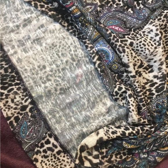 One World Leopard Print & Design Ruffle Sleeve Women’s Top - Picture 6 of 6